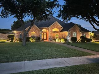 210 Ranchgate Trl, Mc Gregor, TX 76657