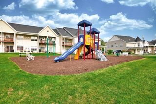 63 Mansion Blvd #42I, Delmar, NY 12054