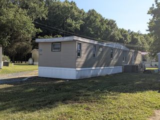 8668 Doris St, Delmar, MD 21875