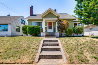 405 SE 85th Ave, Portland, OR 97216