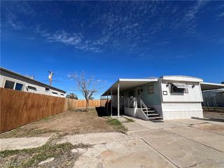 237 Shoshone Ln, Henderson, NV 89015