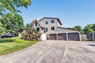 3094 Open Gate Trl, Green Bay, WI 54313