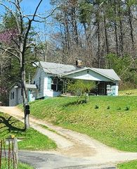 401 Clay Hollow Rd, Rush, KY 41168
