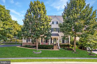 23128 Stockham Way, Ashburn, VA 20148