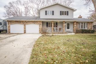 417 Ridgeview Dr, Independence, IA 50644