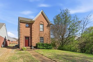 1066 Whitten Rd, Memphis, TN 38134