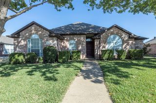 7506 Normandy Dr, Rowlett, TX 75089