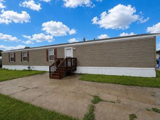 1510 1st Ave #92, Grinnell, IA 50112