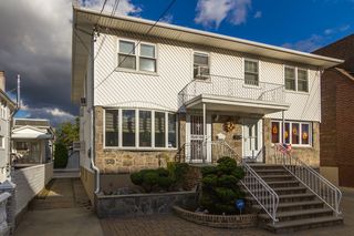 15815 101st St, Howard Beach, NY 11414