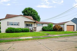3904 3rd Ave, Vienna, WV 26105