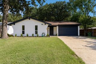11412 Small Dr, Balch Springs, TX 75180