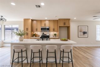 1640 Divinity St, Las Vegas, NV 89142