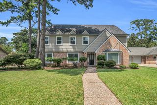 11914 Moorcreek Dr, Houston, TX 77070