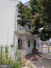 102 S  Hickory St, Mount Carmel, PA 17851