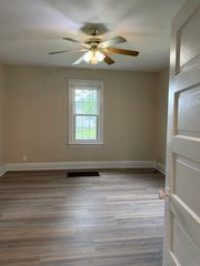 535 Bowman Ave, East Alton, IL 62024