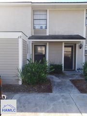 727-42 S  Main St, Hinesville, GA 31313
