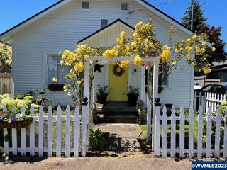 606 Getchell St, Amity, OR 97101