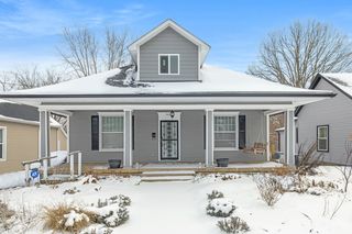 707 7th St, Shelbyville, KY 40065