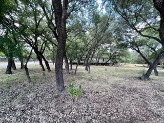 115 FLORIDA AVE, Lakehills, TX 78063