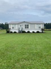 40382 Dapprich Ln, Hammond, LA 70403