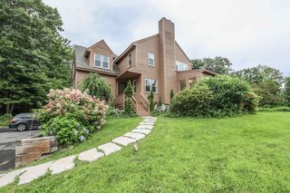 18 Ledgewood Drive #B, Goffstown, NH 03045