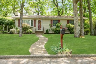 33 Newman Drive, Toms River, NJ 08755