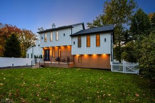 407 Grant Ave, Cresskill, NJ 07626 - See Est. Value, Schools &amp; More
