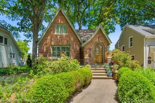 923 E  5th St, Royal Oak, MI 48067