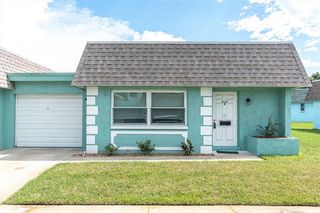 7030 VERSAILLES N, Pinellas Park, FL 33781