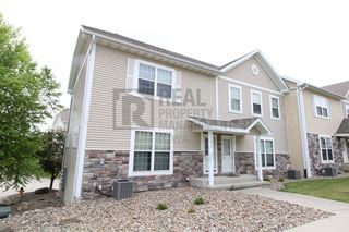 1617 SW White Birch Cir, Ankeny, IA 50023