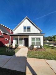 1120 Magnolia St, Albemarle, NC 28001