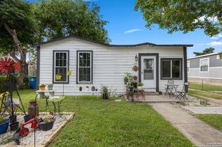 149 AVENUE G, Poteet, TX 78065