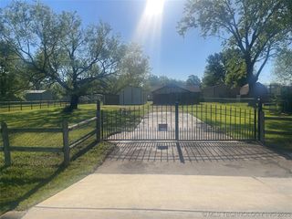 7605 N  173rd East Ave, Owasso, OK 74055