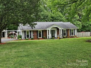 1307 S  Point Rd, Belmont, NC 28012