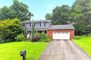 1502 Woodview Dr, Greensburg, PA 15601