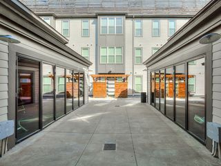 204 S  Riverfront Dr #2B-2Ba-1063Sqft, Jenks, OK 74037