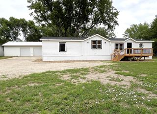 231 37th St S, Brookings, SD 57006