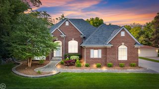 53 Evaline Ave, Troy, MI 48085