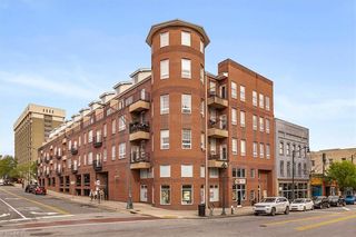 360 S  Elm St #203, Greensboro, NC 27401