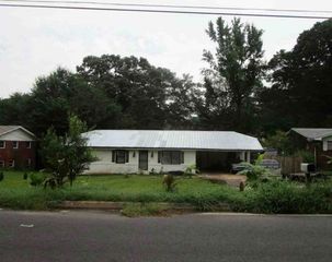 4971 Alexander Ave, Union City, GA 30291