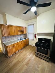 110 Lincoln Ave #1, Newark, NJ 07104
