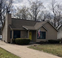 361 Oak St, Braidwood, IL 60408