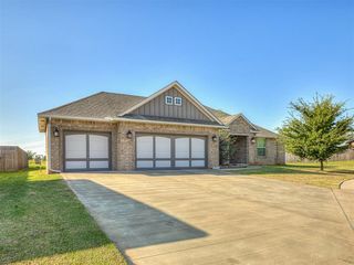 11216 SW 42nd Ct, Mustang, OK 73064