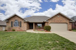 3746 S  Suburban Ave, Springfield, MO 65807