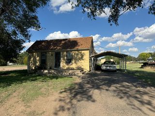300 S  Harrison St, Hugoton, KS 67951