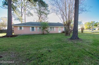 401 Cherokee Ln, Lafayette, LA 70508