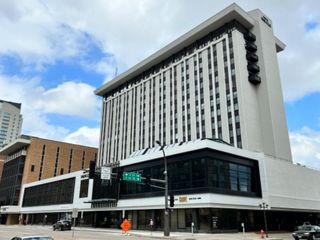 220 Broadway Ave S #911, Rochester, MN 55904
