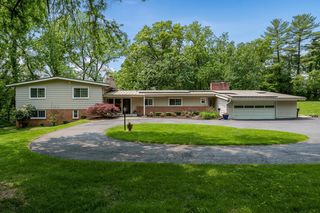 2406 E  Lane St, Rockford, IL 61101