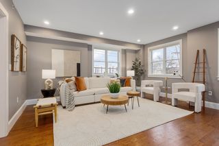 198 California St #1, Newton, MA 02458