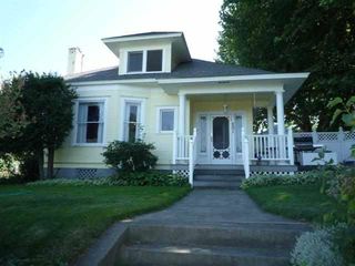 201 Grandview Ave, Sunnyside, WA 98944